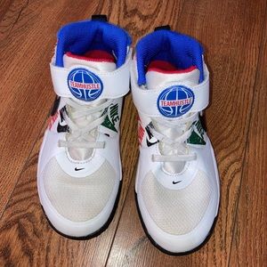 Little Kids Nike Team Hustle D9 Allover Logo